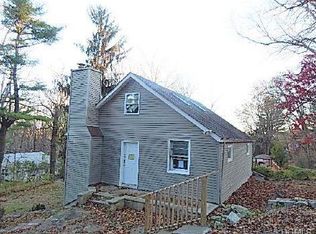 47 Ticonderoga Rd, Carmel, NY 10512