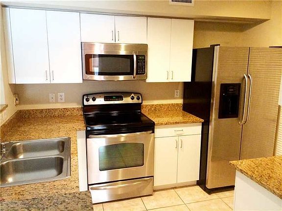 2nd image of 4824 N Us Highway 441 APT 303