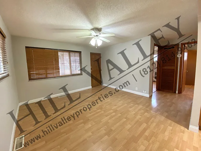 2370 Idaho St — Photo 4