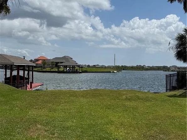 1512 Royal Palm Dr, Slidell, LA 70458