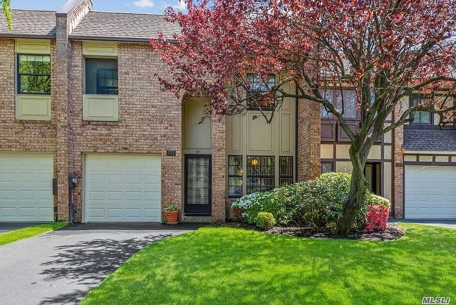 1st image of 191 Southgate Cres