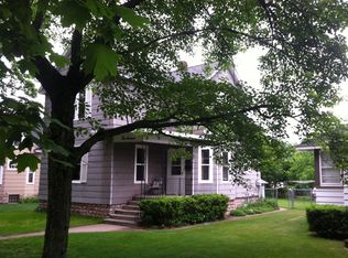 1016 Stephenson Ave, Escanaba, MI 49829