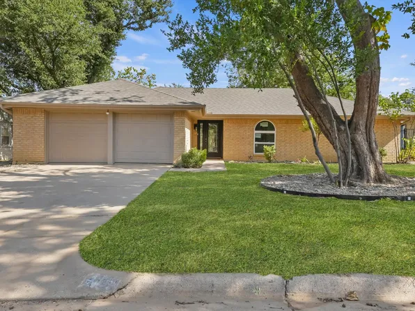 6451 Franwood Ter, Fort Worth, TX 76112