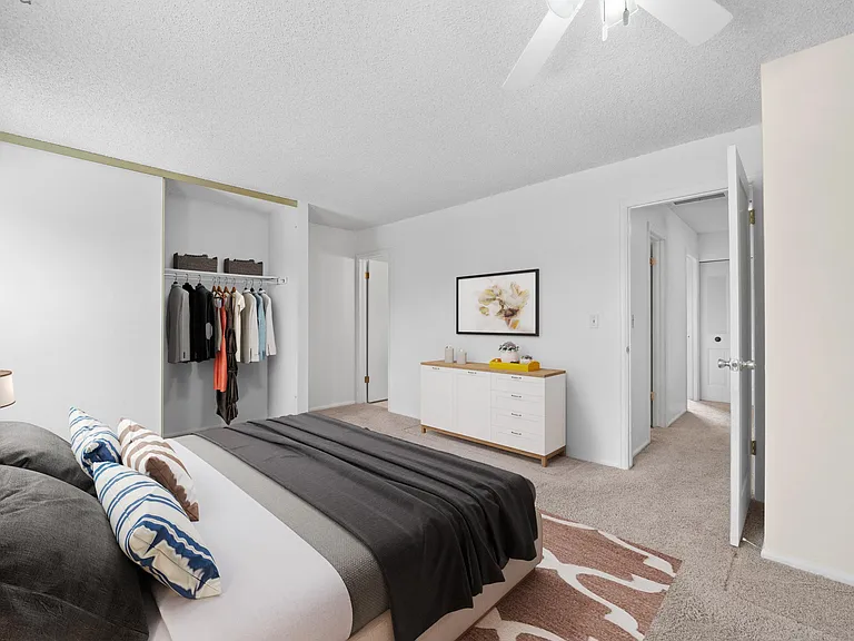 1009 S Lewiston Way — Photo 33