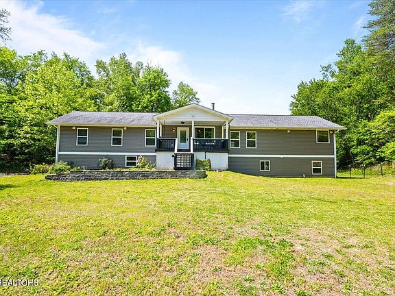 5th image of 161 Mountain View Dr