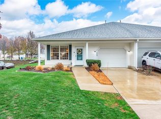 6859 Cottage Cir, North Ridgeville, OH 44039