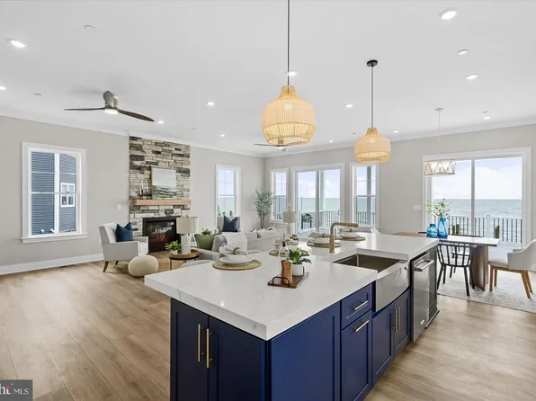 8823 Chesapeake Ave, Sparrows Point, MD 21219