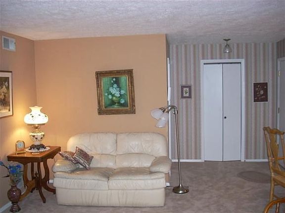 4th image of 41 Brandywine Ct
