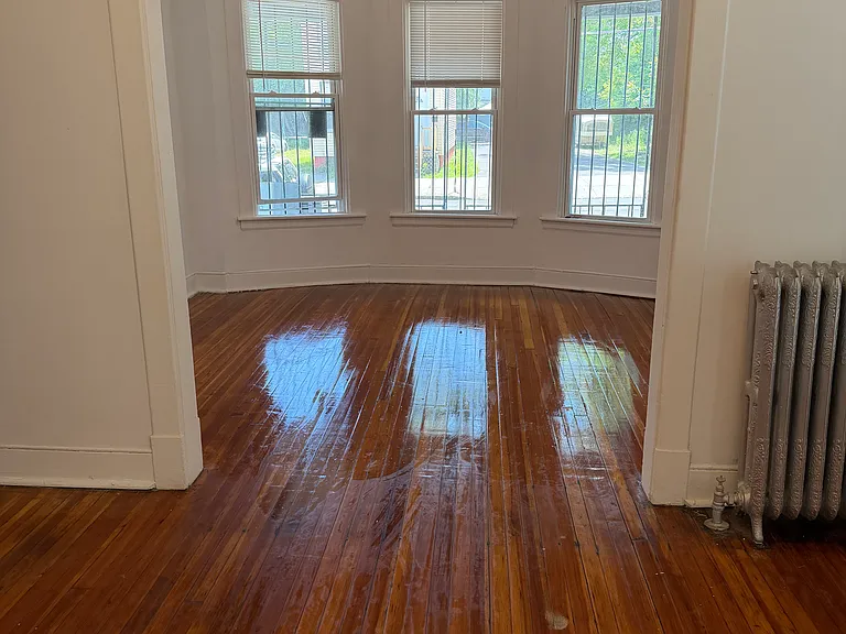 337 3rd St #1 — Photo 3