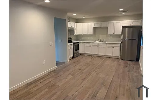 2545 E Marguerite Ave #3 Photo 1 2545 E Marguerite Ave #3 Photo 1