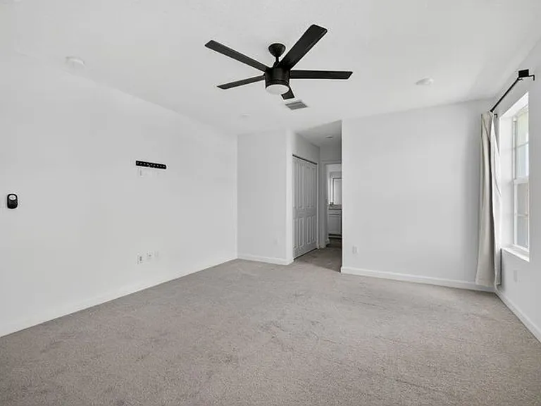 1407 N Tangled Orchard Trce #184 — Photo 8