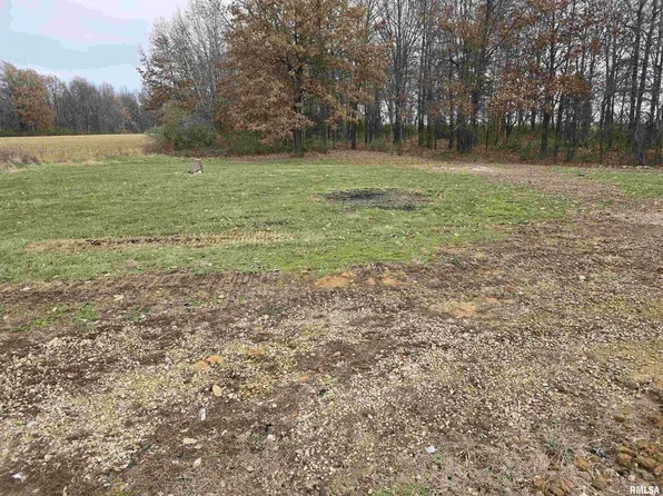 78 Saint John Ave, Keyesport, IL 62253