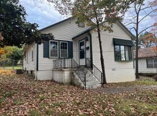 203 N Cherry St, Harrison, AR 72601