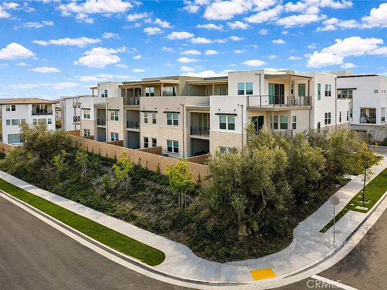885 Poppy Ct — Photo 44