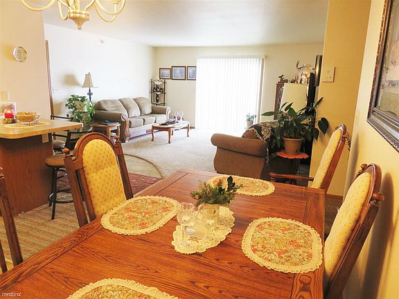 Looking towards the living room/patio