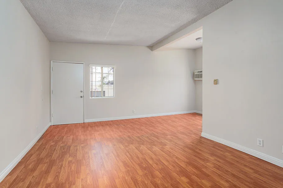 1 bed, $1,600 — Photo 4