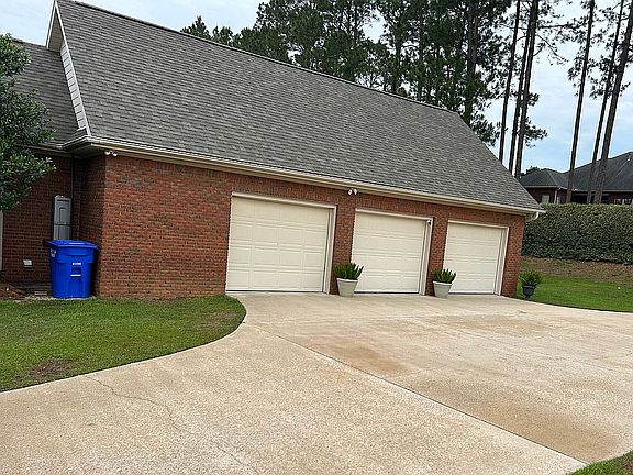 3 Car Garage