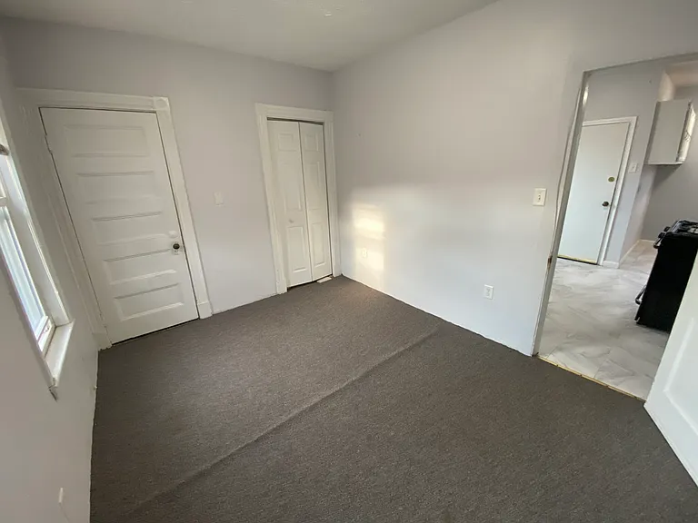 33 Everett Ave #3 — Photo 9