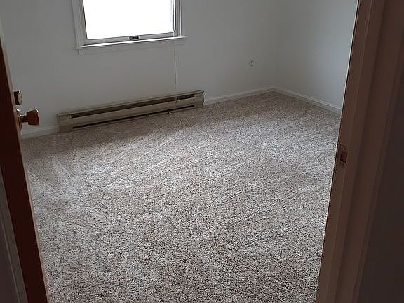 3rd image of 425 Harrington Ave