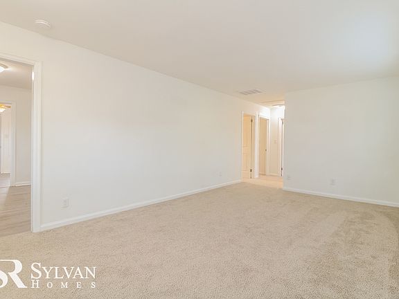 2nd image of 18 Aspenwood Dr
