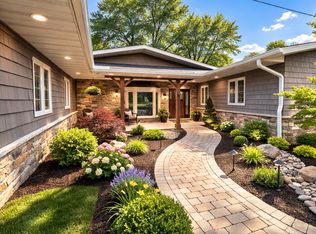 7626 N Galena Rd, Peoria, IL 61615