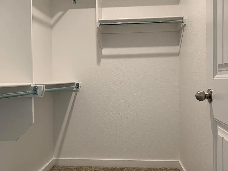 422 Red Robin St — Photo 13