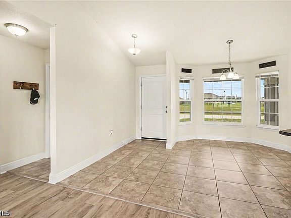 5th image of 1223 NW 15th Pl