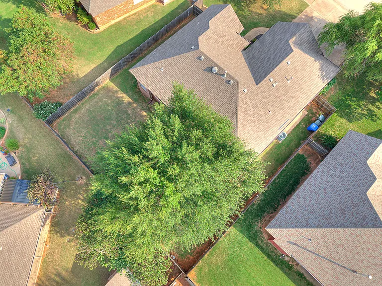 2913 Daybreak Dr — Photo 61