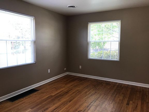 3rd image of 1422 Cecil Ave