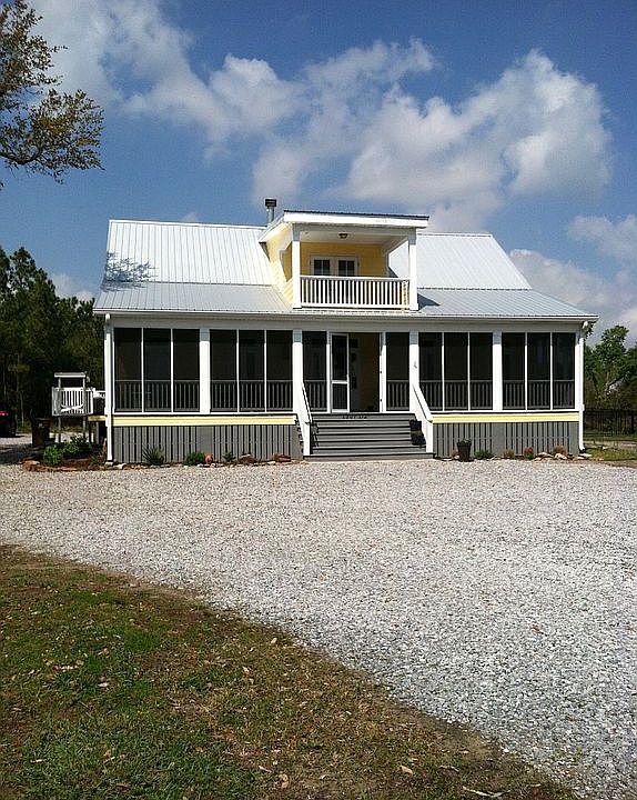 1st image of 1307 1/2 E Beach Blvd