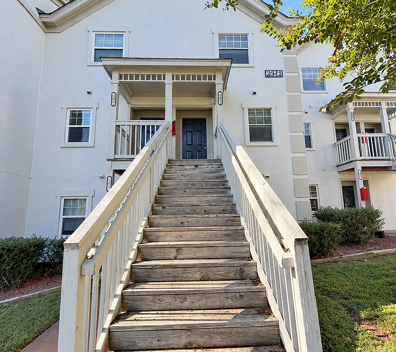 2512-205 Avent Ferry Rd