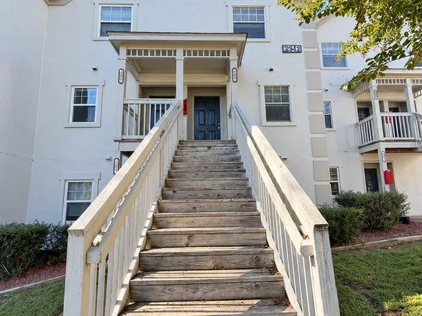 2512-205 Avent Ferry Rd, Raleigh, NC