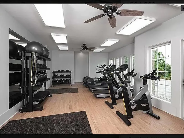 2438A Figaro Dr — Photo 39