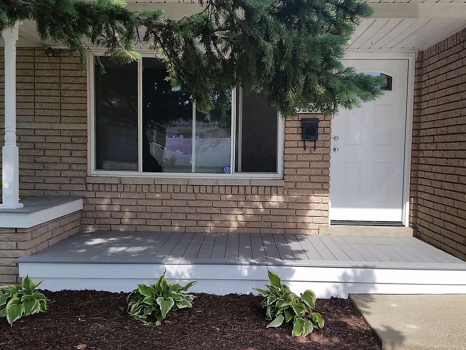 1st image of 32036 Bradner Dr