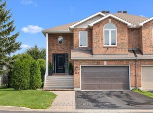 161 Castle Glen Cres, Ottawa, ON K2L 4G9
