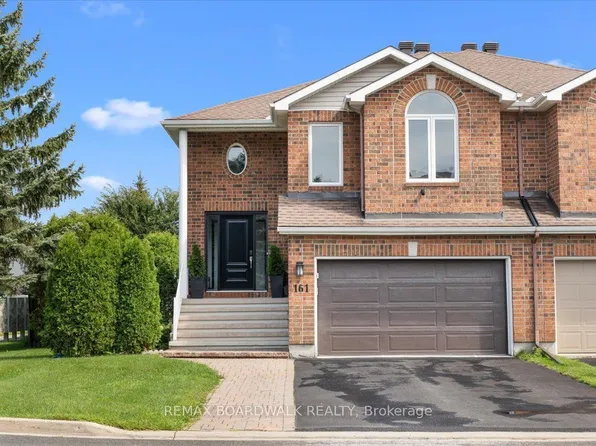 161 Castle Glen Cres, Ottawa, ON K2L 4G9