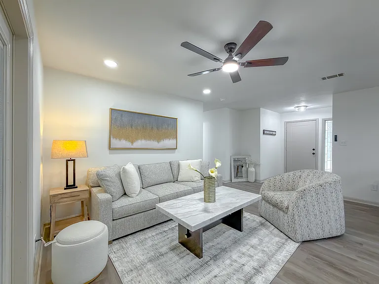 2059 Little River Ln — Photo 12