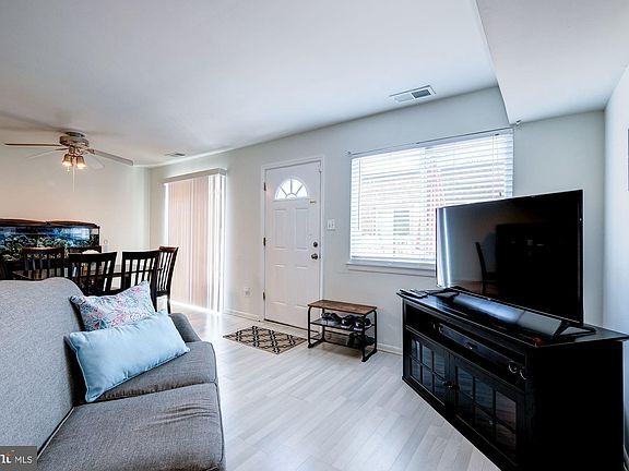 5th image of 7915 Casa Grande Pl Suite E