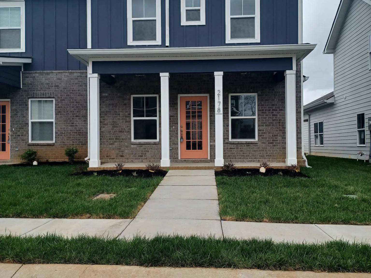 3 bed, 3.5 bath, 1931 sqft, $2,200 — Photo 1