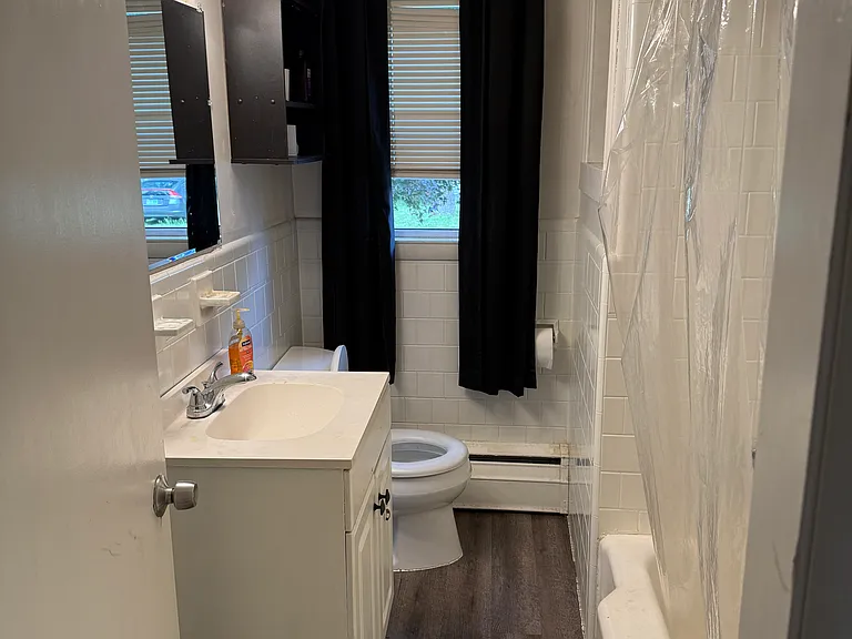129 Lockwood St — Photo 8