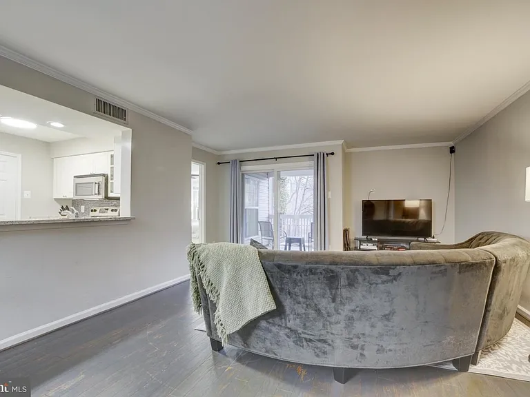 1501 Lincoln Way #101 — Photo 13