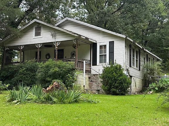 2nd image of 441 Pine Hill Cir