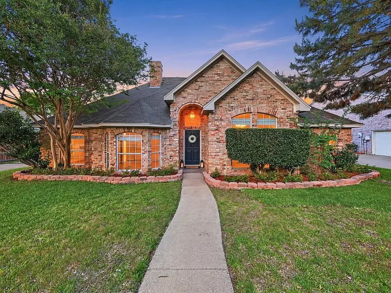 3509 Edgehill Dr — Photo 34