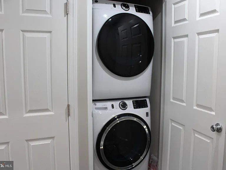 34 Delsea Dr S #B — Photo 20