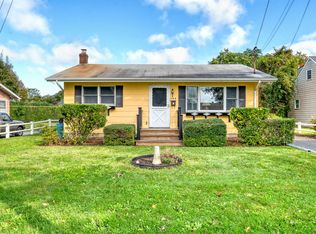 149 Miller Rd, Southampton, NY 11968