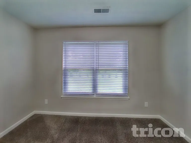 2880 Lakestream Dr — Photo 14