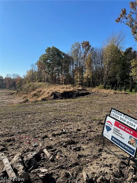 Wildridge Dr NW photo 1