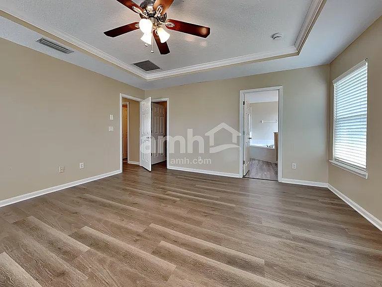 11417 Johnson Creek Cir — Photo 8