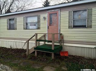 701 Bass Run Ln, Hamlin, NY 14464