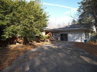 1900 Chartres St, La Salle, IL 61301